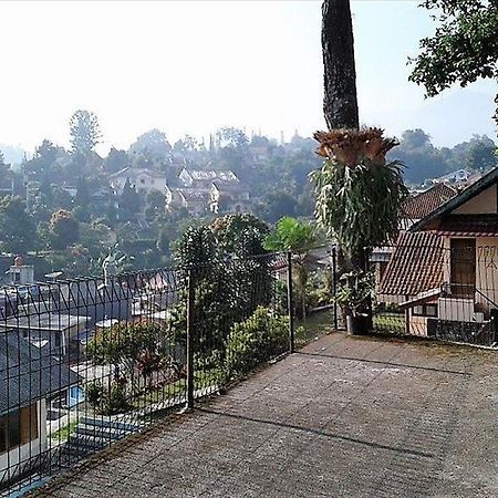 Villa Tunas Alam Mutiara Puncak Exterior photo